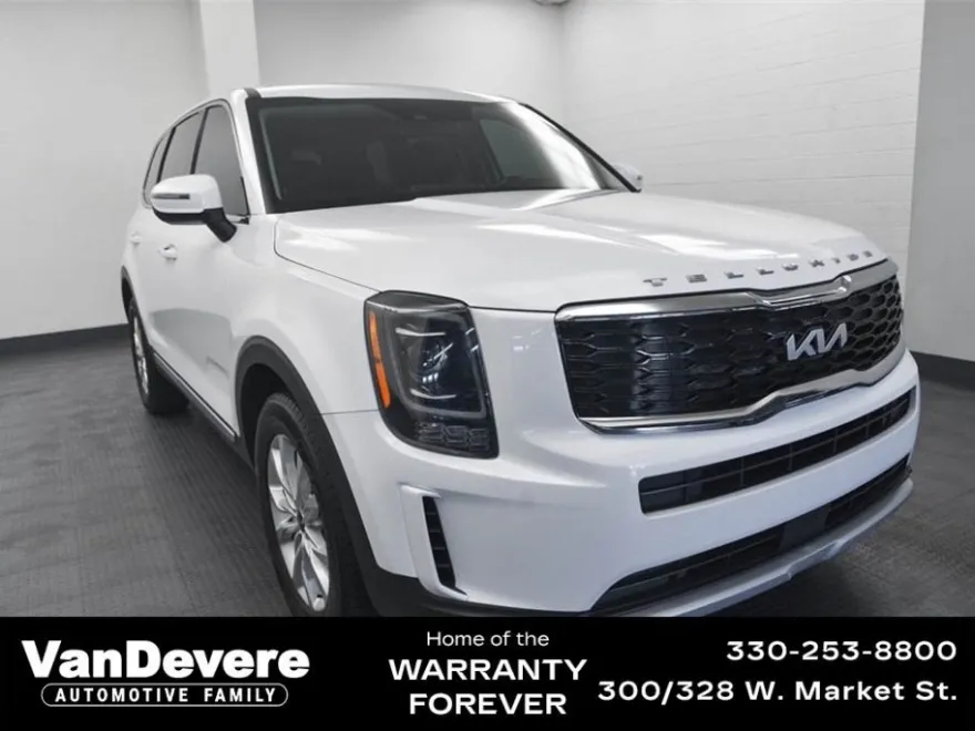 2022 Kia Telluride LX photo 1