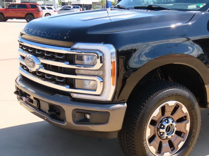2023 Ford F-250 King Ranch photo 1