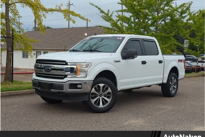 2019 Ford F-150 XLT photo 1