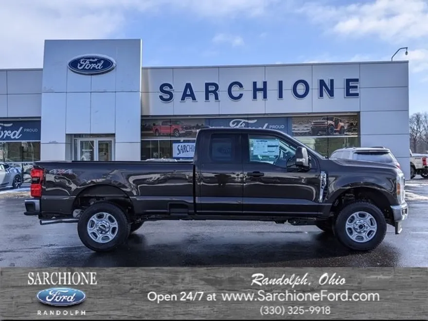 2025 Ford F-250 XLT photo 1