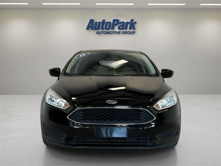 2018 Ford Focus SE photo 1