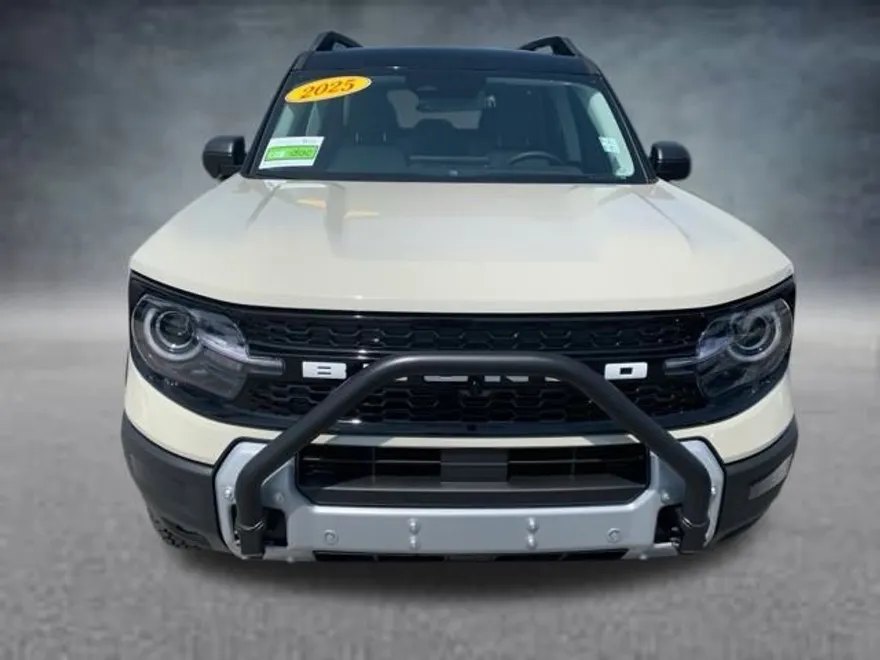 2025 Ford Bronco Sport Badlands photo 1