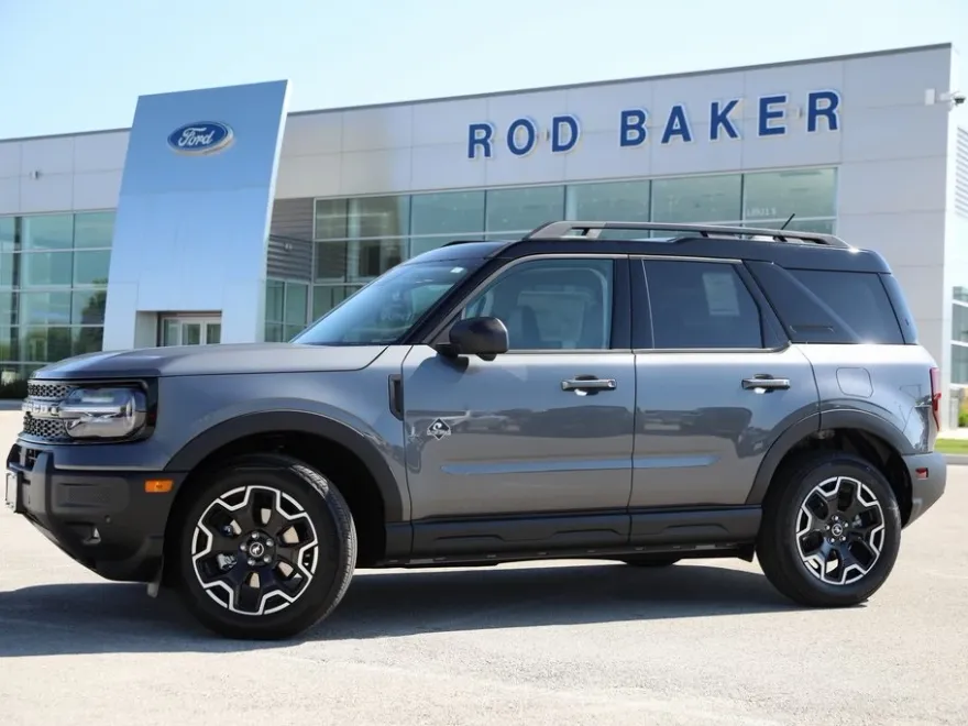 2025 Ford Bronco Sport Outer Banks photo 1