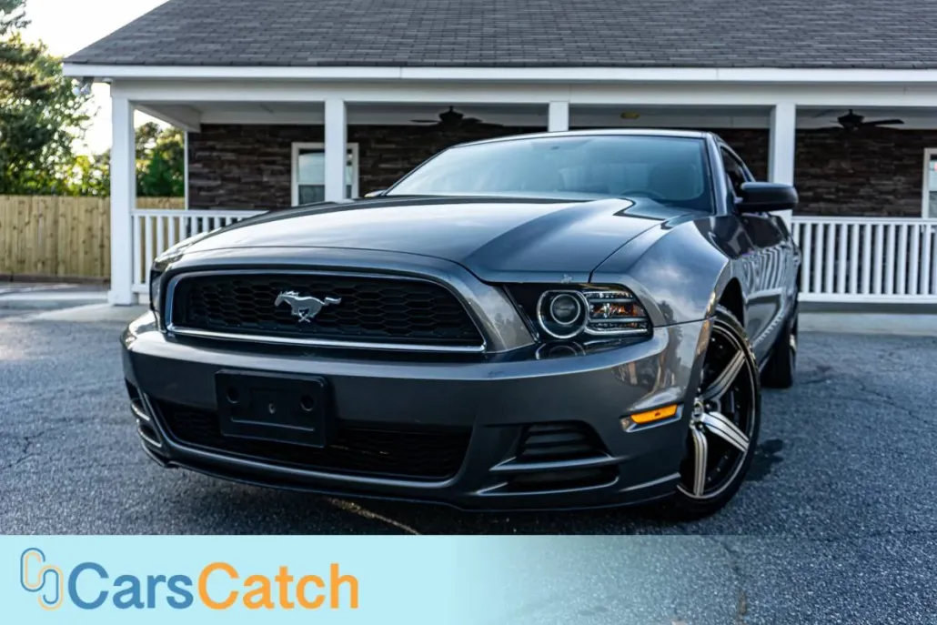 2013 Ford Mustang photo 1