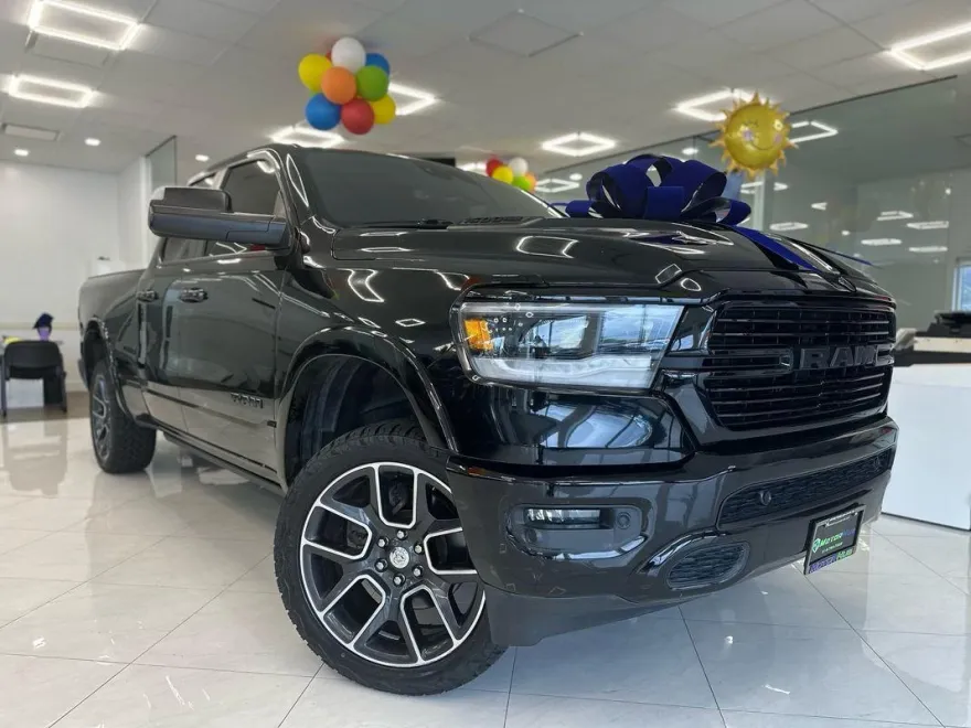 2019 Ram 1500 Laramie photo 1