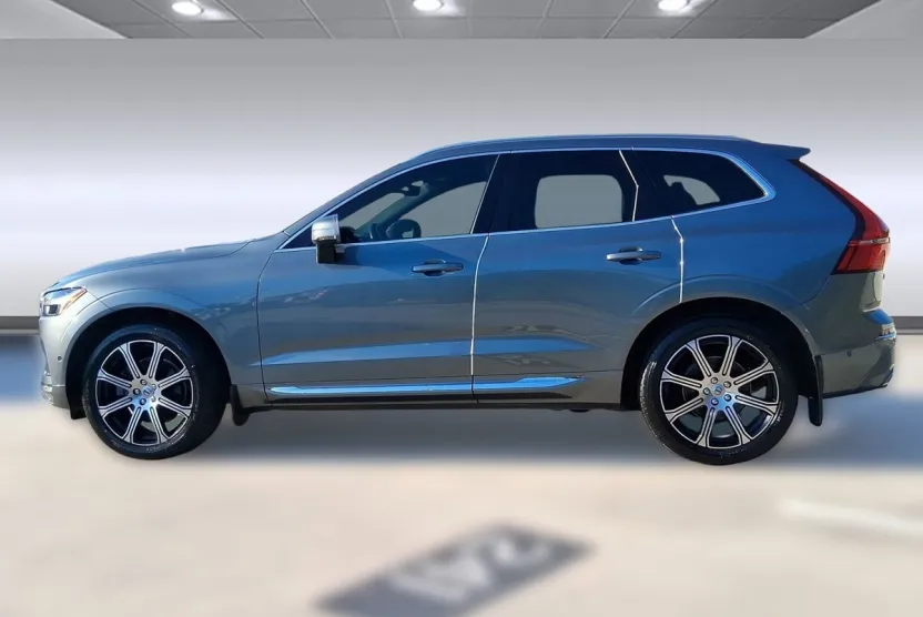 2020 Volvo XC60 T5 Inscription photo 1