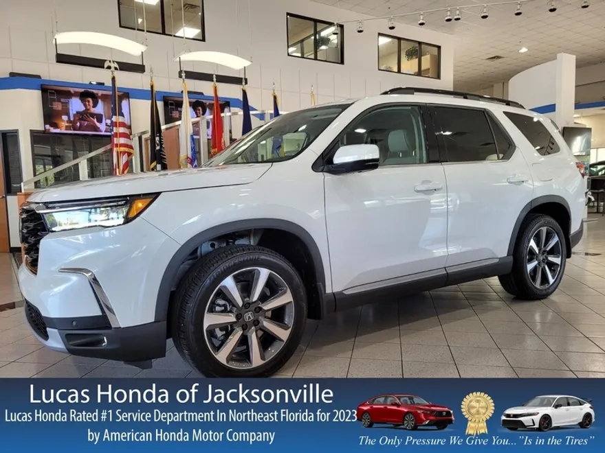 2025 Honda Pilot Elite photo 1