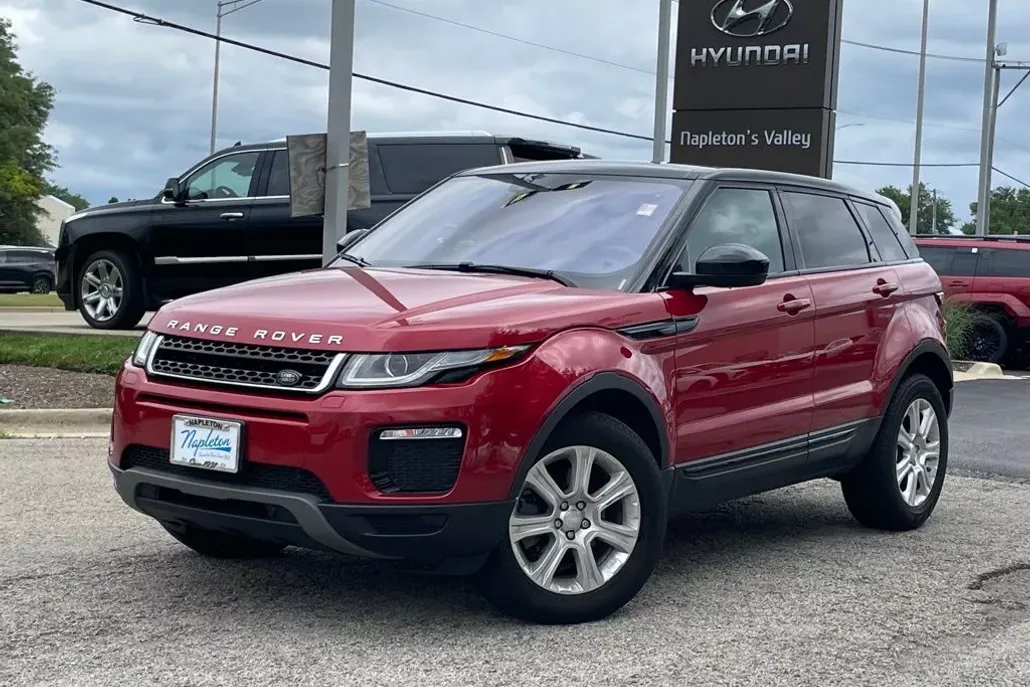 2017 Land Rover Range Rover Evoque SE photo 1
