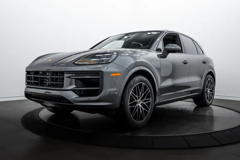 2026 Porsche Cayenne Base photo 1