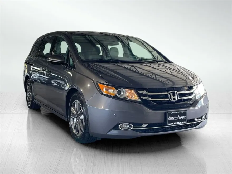 2014 Honda Odyssey Touring Elite photo 1