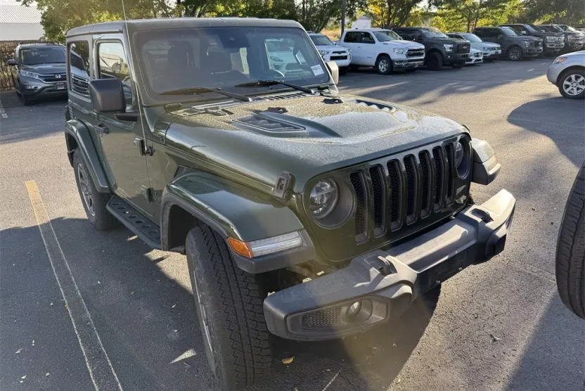 2021 Jeep Wrangler photo 1