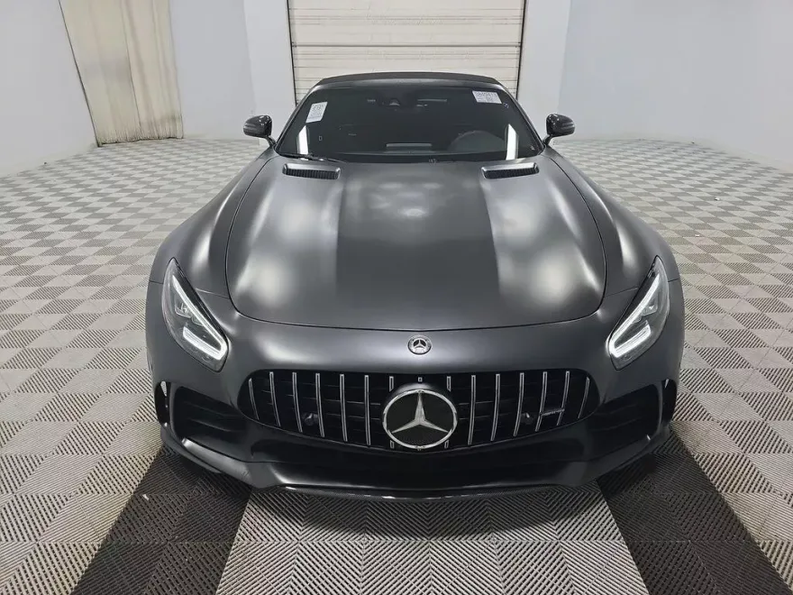 2020 Mercedes Benz R GT photo 1