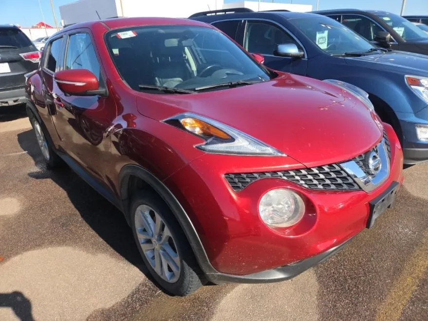2016 Nissan Juke SL photo 1