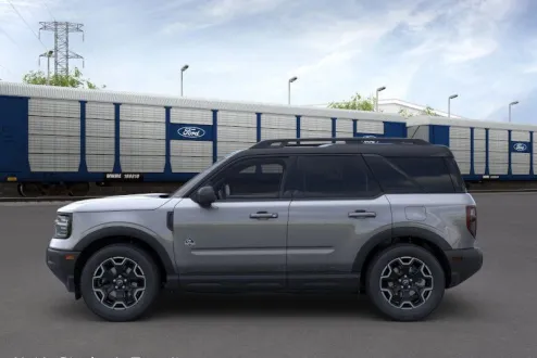 2025 Ford Bronco Sport Outer Banks photo 3