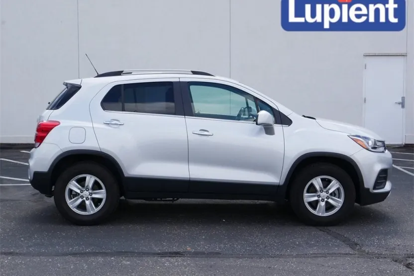 2019 Chevrolet Trax LT photo 1