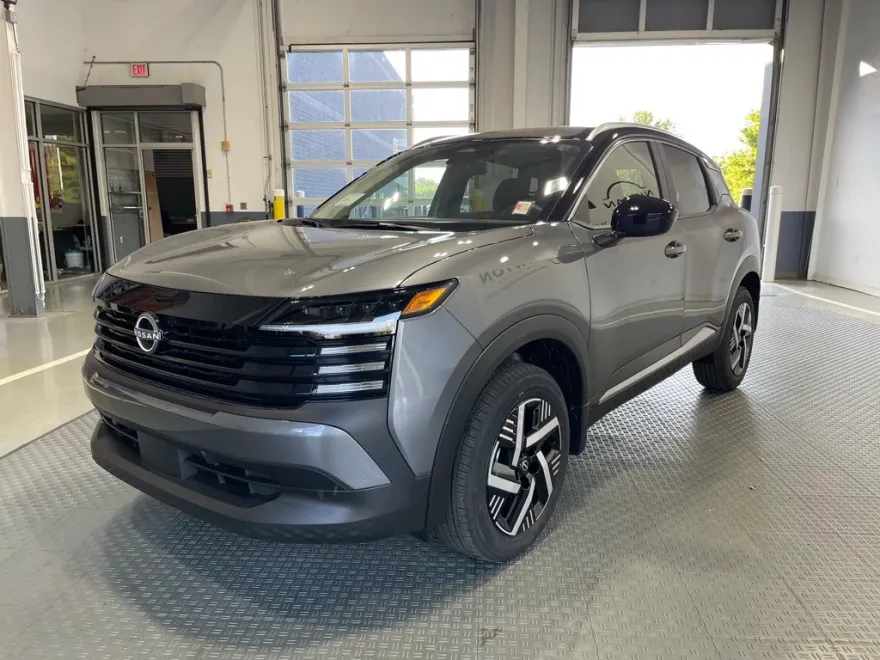 2026 Nissan Kicks SV photo 1