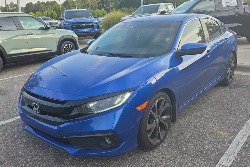 2020 Honda Civic Sport photo 1