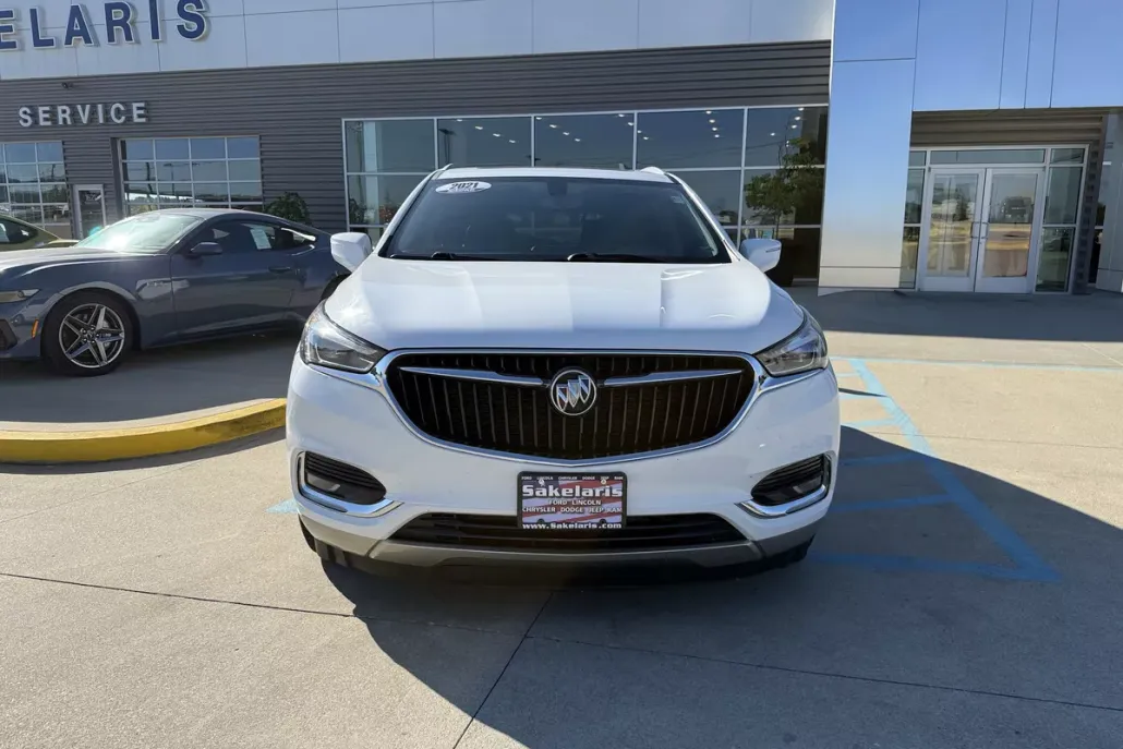 2021 Buick Enclave Essence photo 1