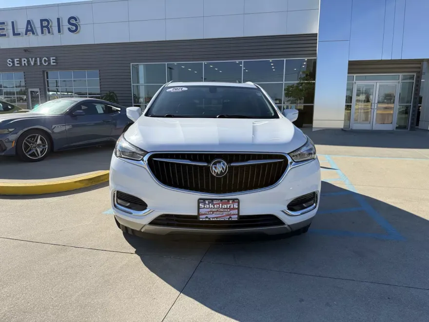 2021 Buick Enclave Essence photo 1