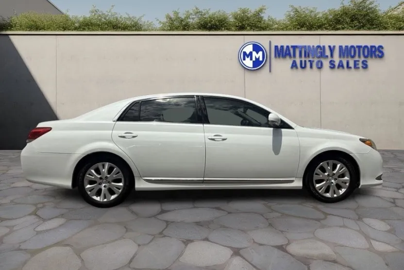 2012 Toyota Avalon Base photo 1