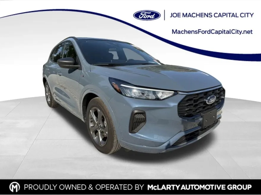 2024 Ford Escape ST-Line photo 1