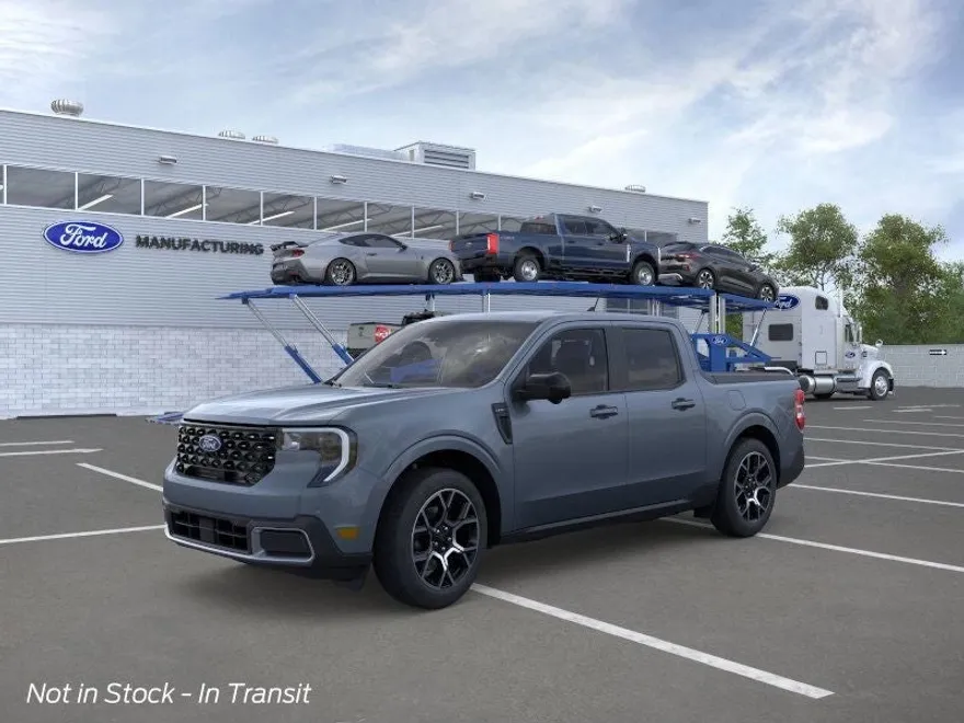 2025 Ford Maverick Lariat photo 1