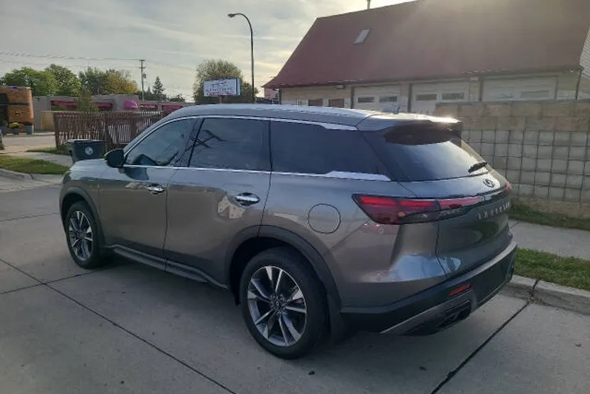 2024 Infiniti QX60 Luxe photo 1