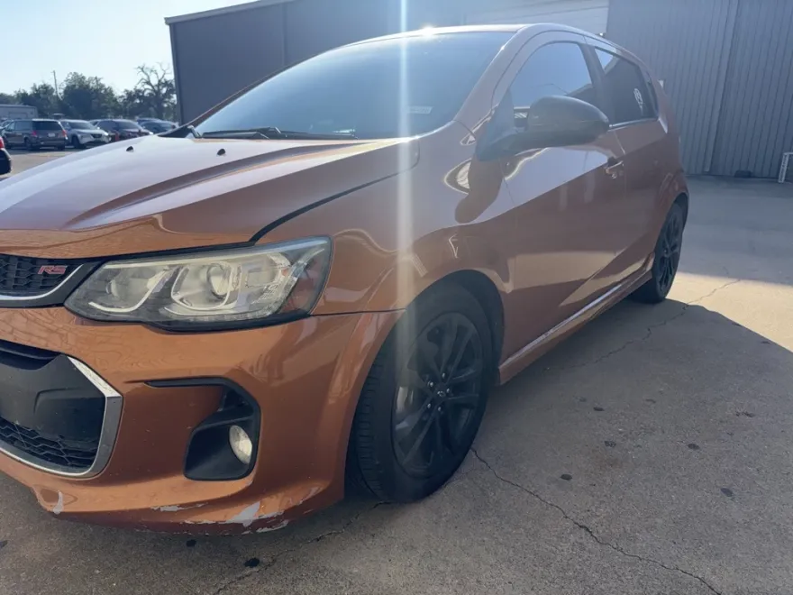 2018 Chevrolet Sonic Premier photo 1