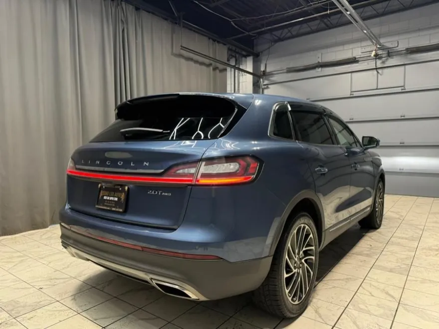 2019 Lincoln Nautilus Reserve photo 1