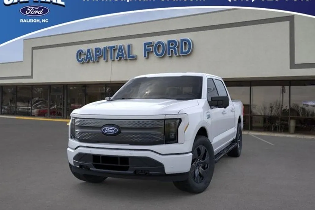 2025 Ford F-150 Lightning photo 1