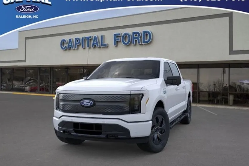 2025 Ford F-150 Lightning photo 1