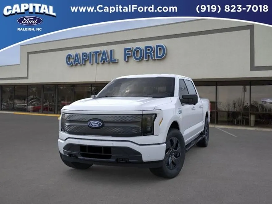 2025 Ford F-150 Lightning photo 1