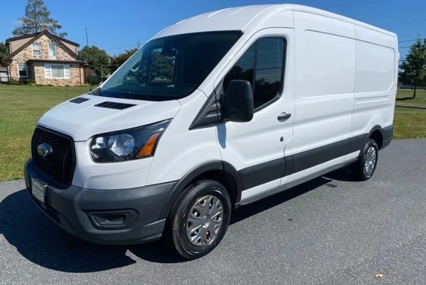 2021 Ford Transit Cargo Van photo 1