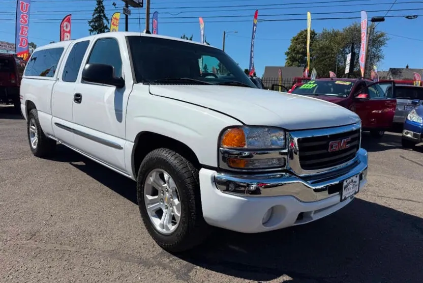 2005 Gmc Sierra 1500 SLE photo 1