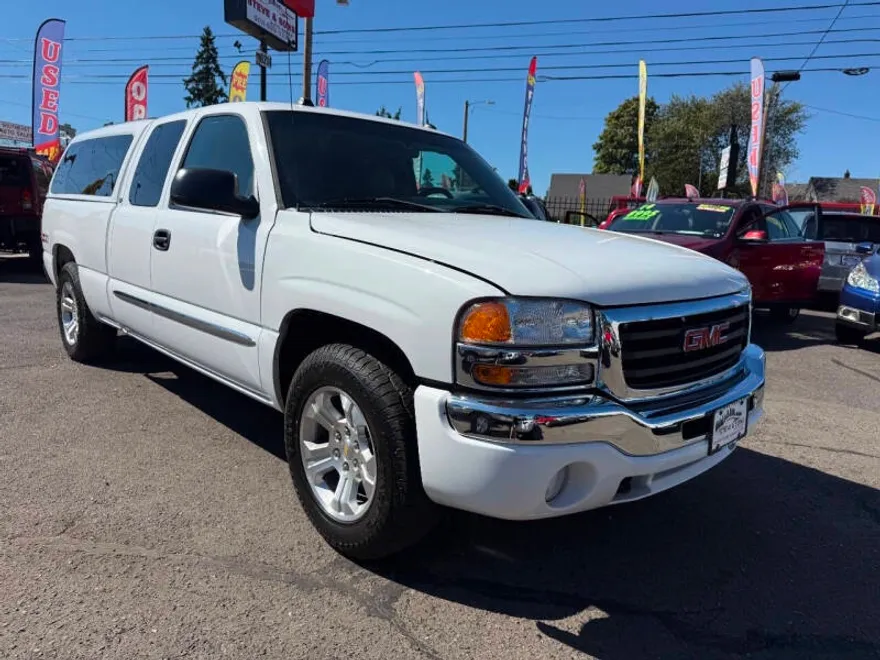 2005 Gmc Sierra 1500 SLE photo 1