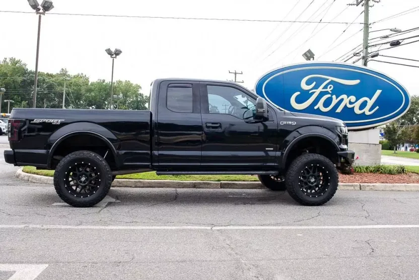 2016 Ford F-150 XLT photo 1
