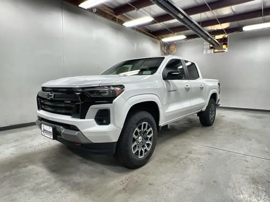 2026 Chevrolet Colorado Z71 photo 1