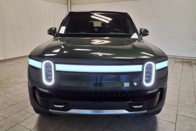 2023 Rivian R1S Adventure photo 1