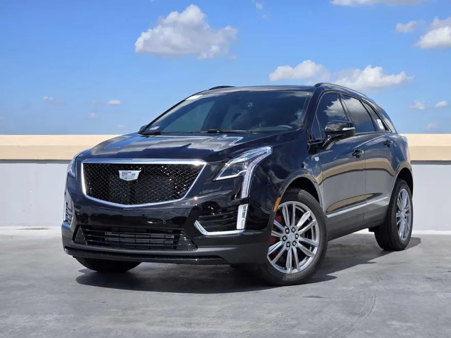 2025 Cadillac XT5 Sport photo 1