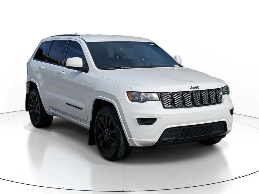 2021 Jeep Grand Cherokee Laredo X photo 1