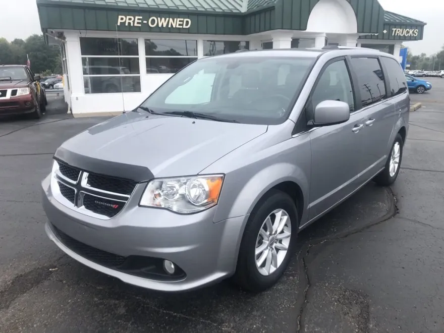 2018 Dodge Grand Caravan SXT photo 1