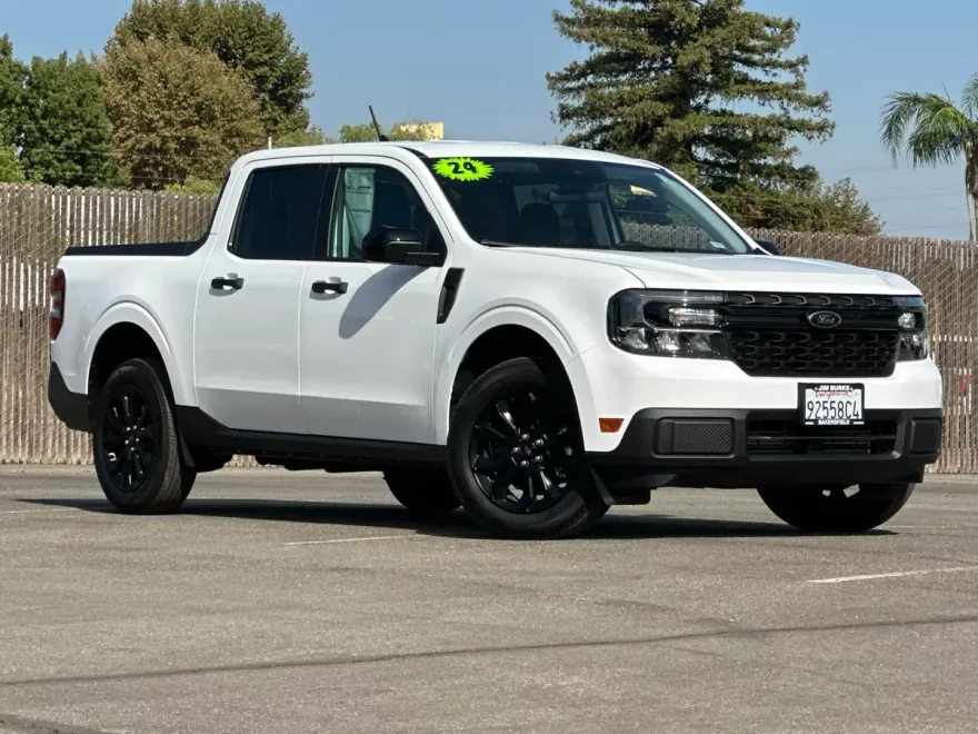 2024 Ford Maverick XLT photo 1