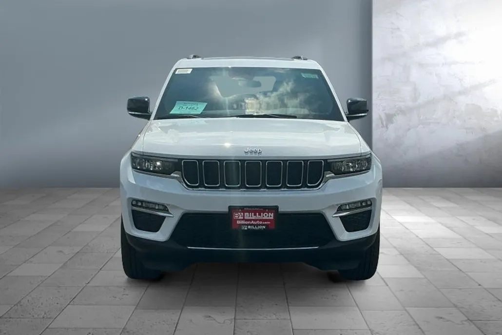 2025 Jeep Grand Cherokee Limited photo 1