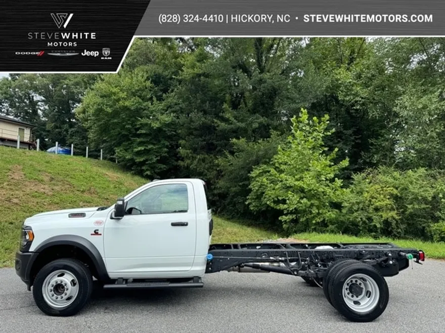 2024 Ram 4500 Tradesman photo 1