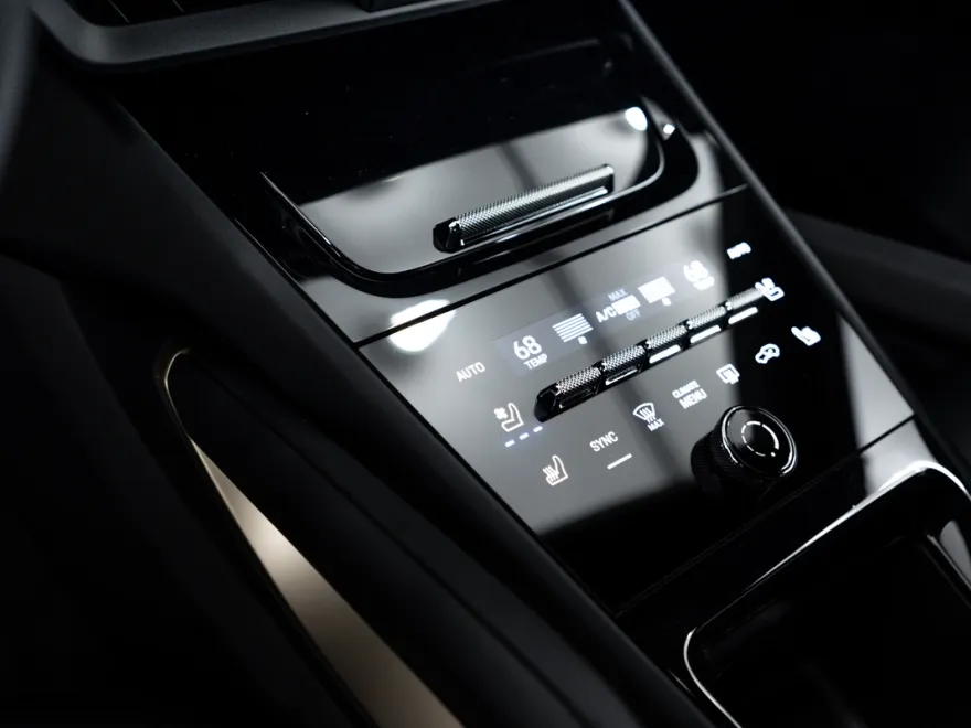 2024 Porsche Cayenne Turbo GT photo 14