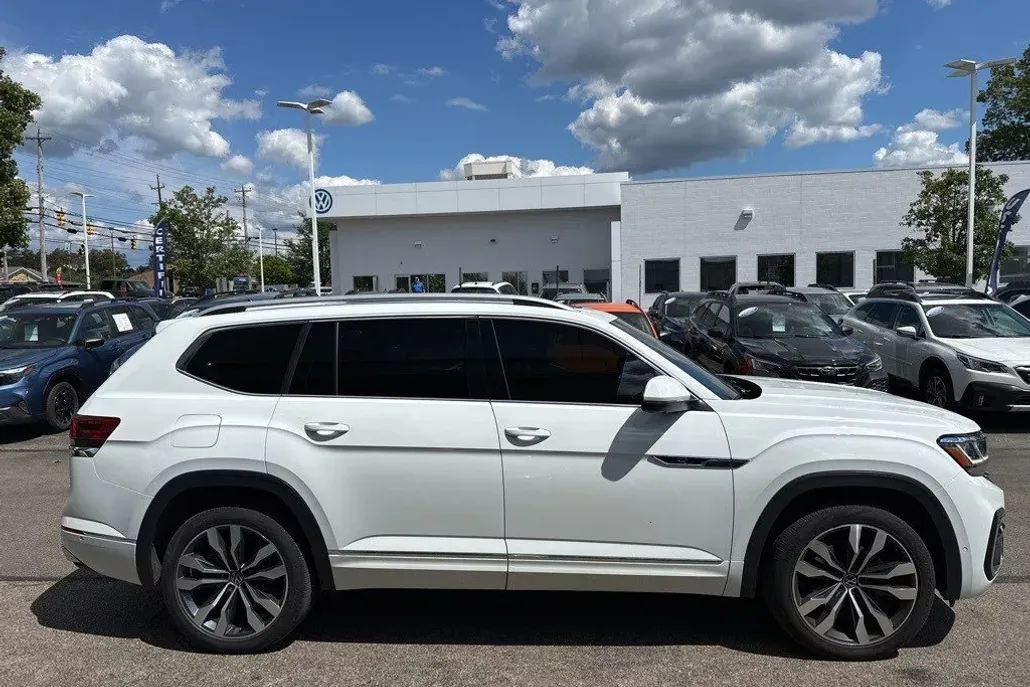 2021 Volkswagen Atlas V6 SEL Premium R-Line photo 1