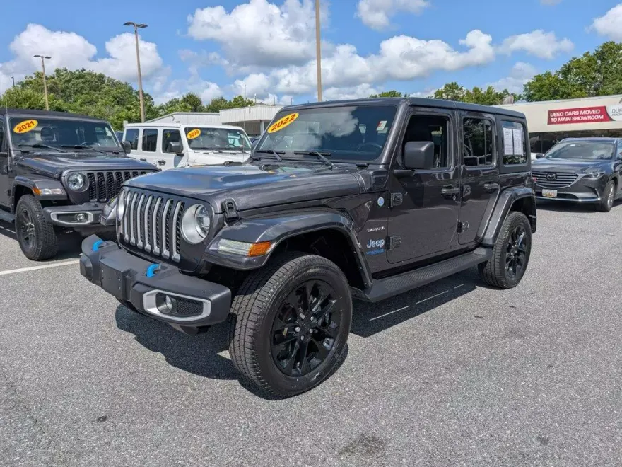 2022 Jeep Wrangler 4xe Unlimited Sahara photo 1