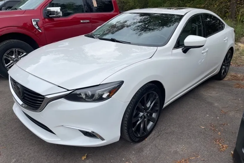 2017 Mazda Mazda6 Grand Touring photo 1