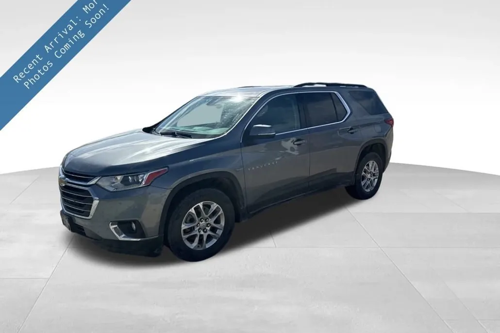 2021 Chevrolet Traverse Leather photo 1