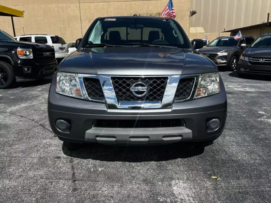 2017 Nissan Frontier King Cab S photo 1